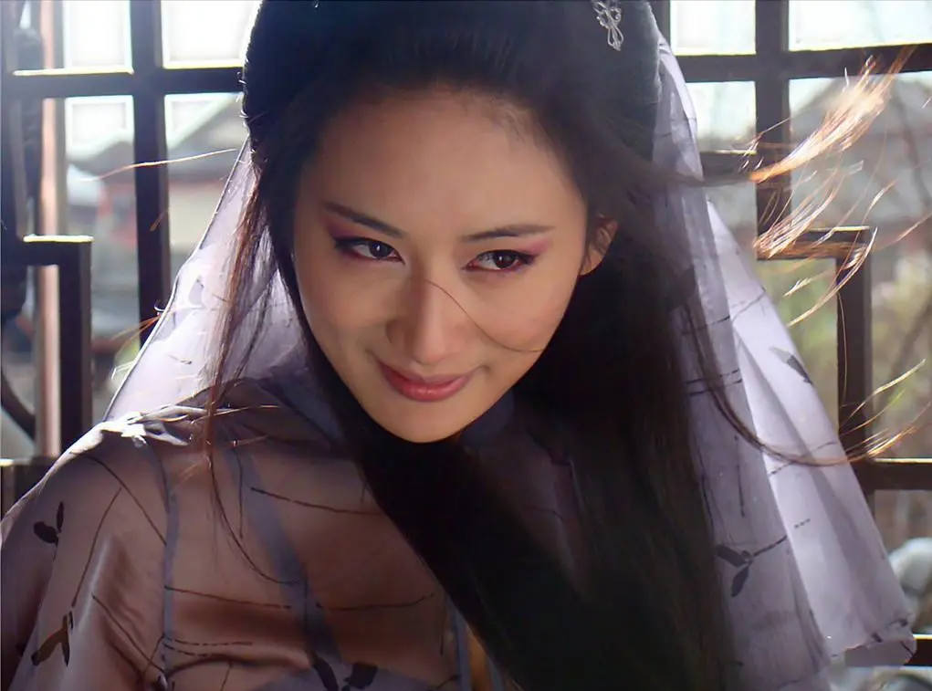 回顾以前古装造型好大胆小时候光顾看美人竟没发现有哪不对劲