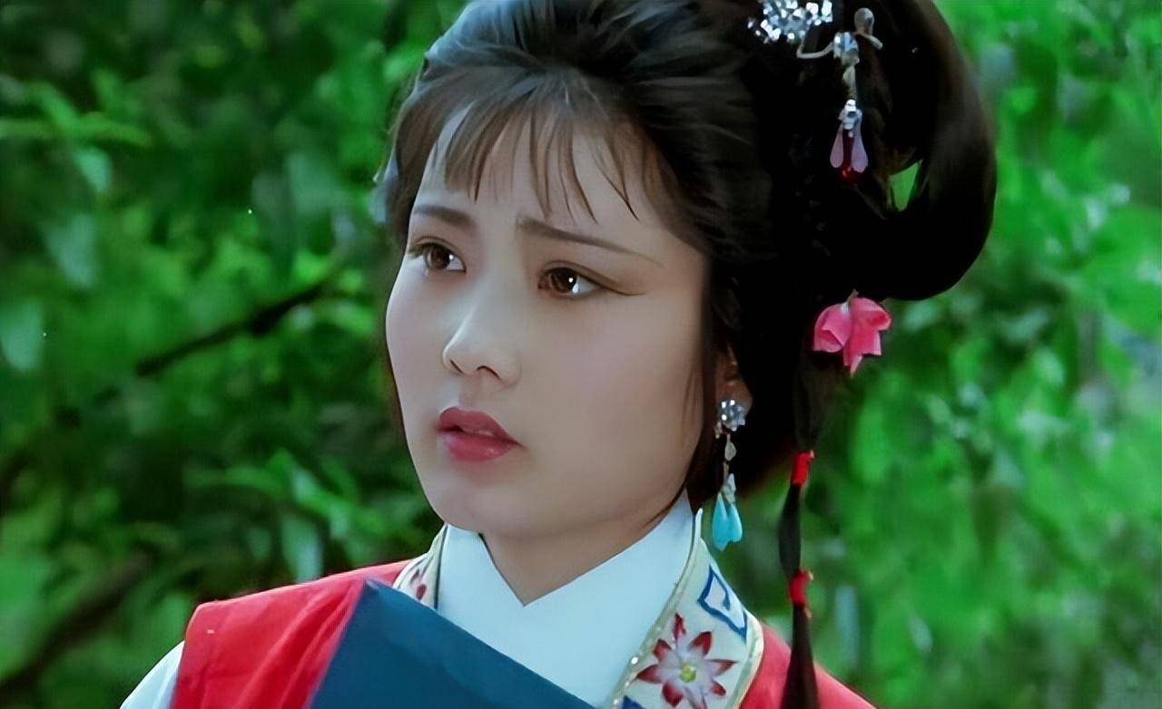 何赛飞:端庄玉女也曾红翻天