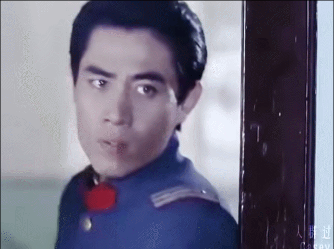 十,越来越俊"的代表,个性张扬又足智多谋,陈宝国演出的白景琦敢爱敢恨