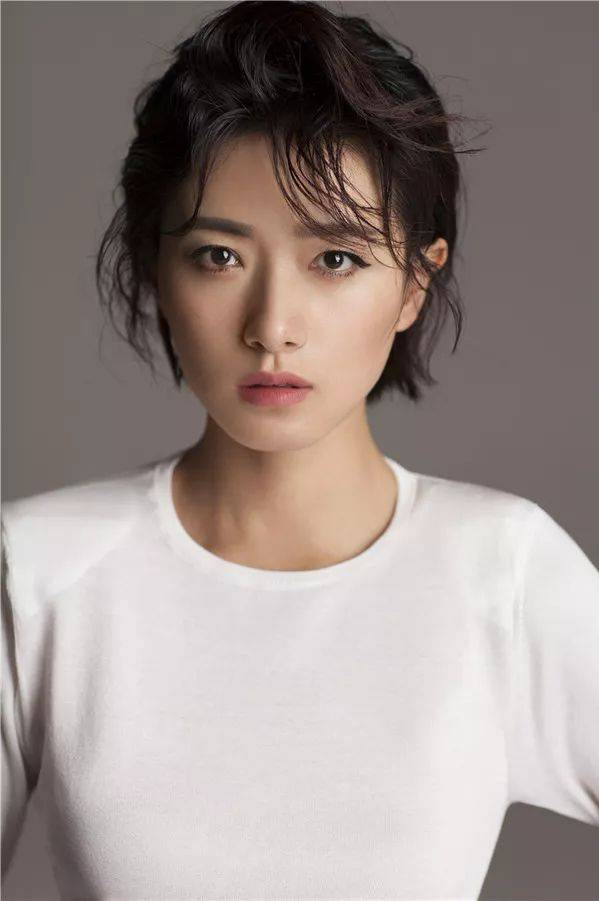 扮演白木喜的演员万茜也因为这部剧一战成名,从此她的知名度和人气节