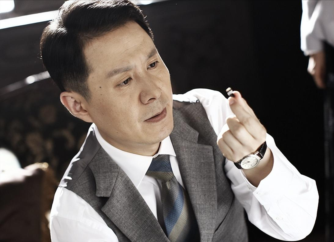 著名演员郭广平娶小妻子37岁做父亲17份报纸背后的愧疚