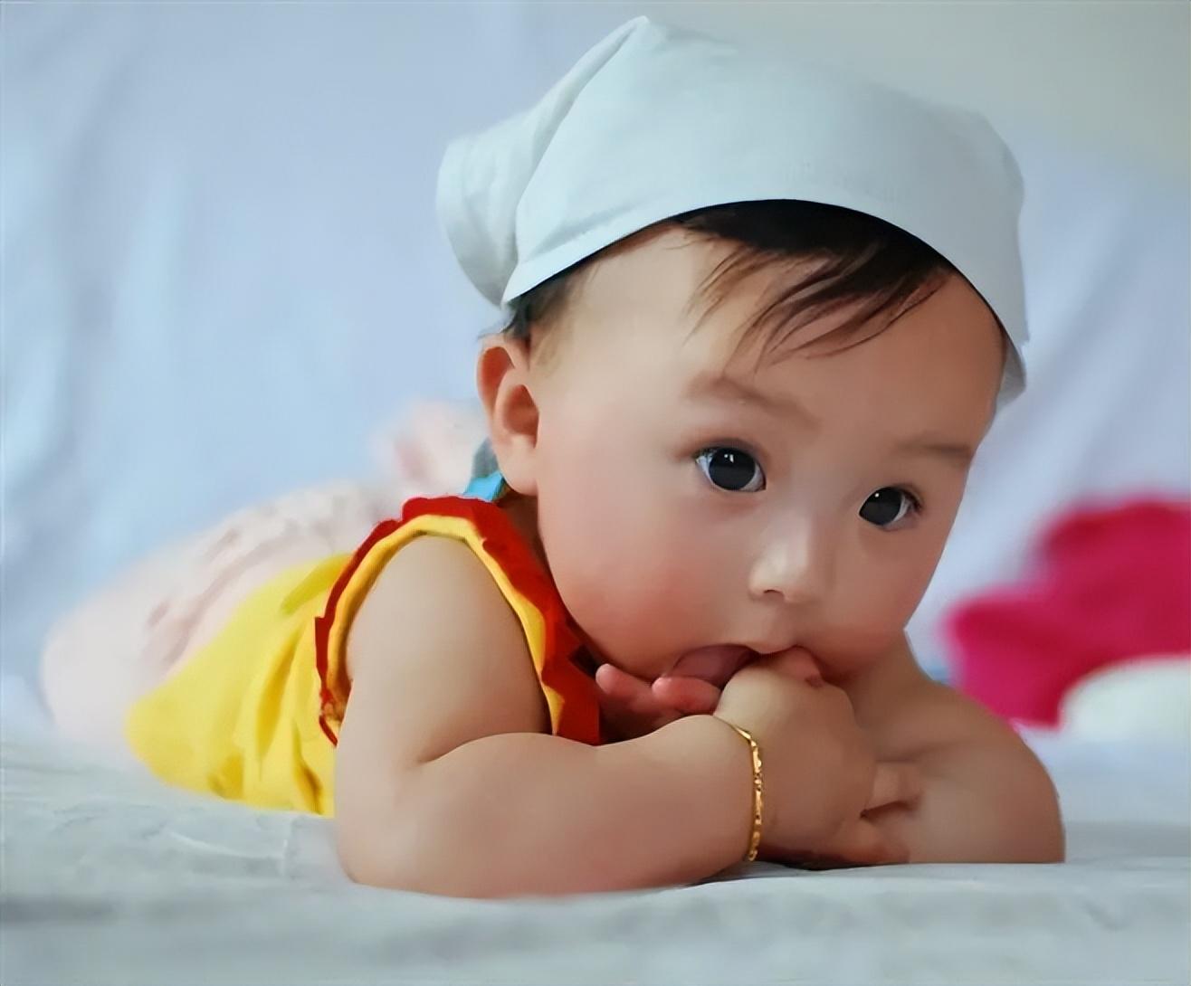 2岁出道年入百万,因长相甜美被禁止整容的刘楚恬,如今长成啥样