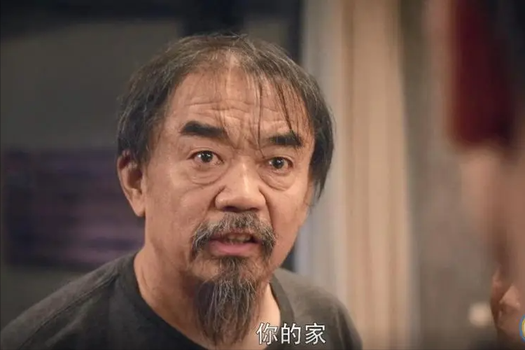 演员尚铁龙:当18年工人,小山羊胡,谢顶,他才不是普通69岁老头