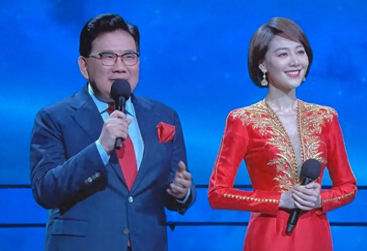 李咏一手捧红的女主持却绯闻缠身如今40岁仍然孤身一人