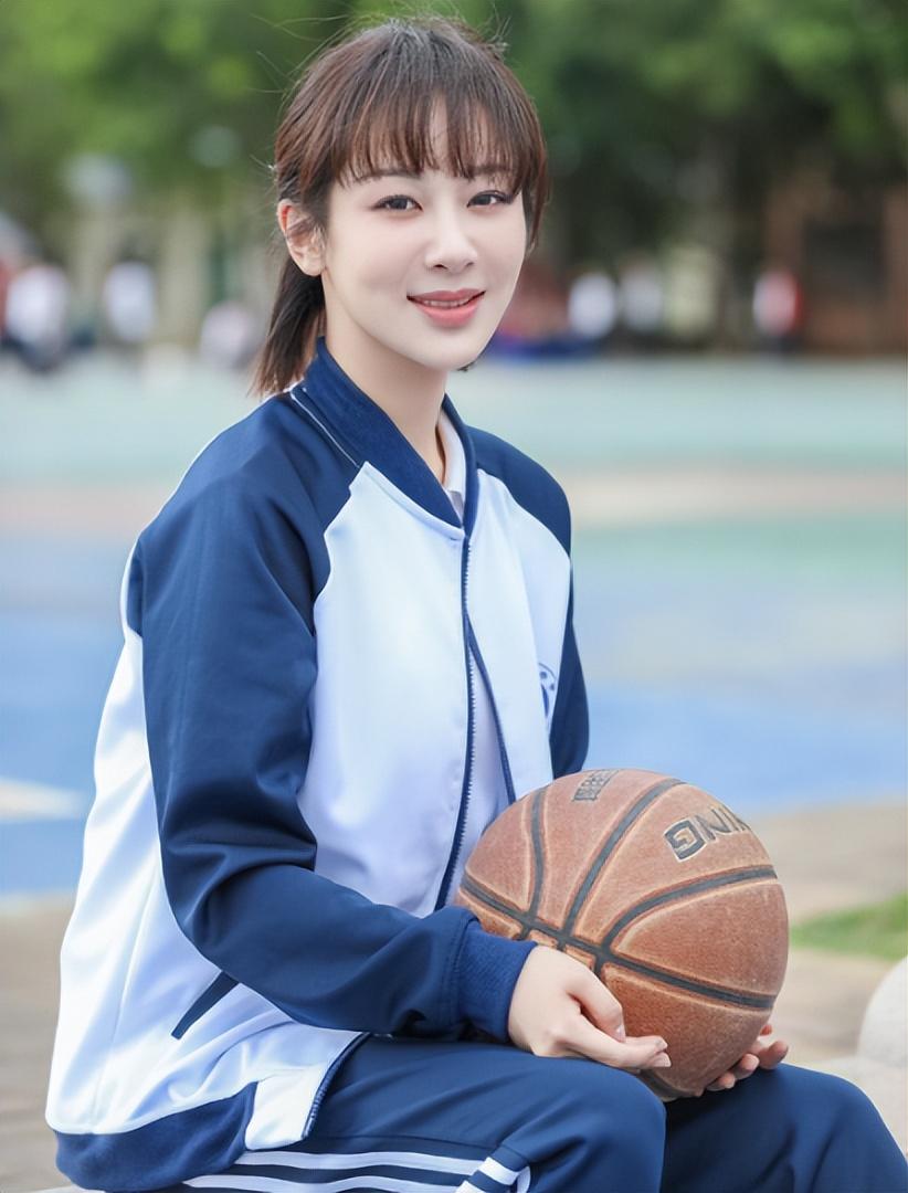 最后来说说在普女评选中网友票选出的第一名虞书欣,她以62%的占比获得