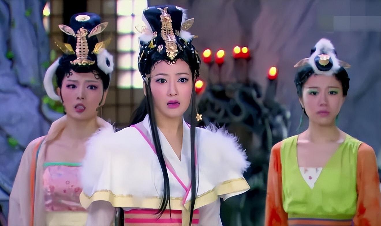 回顾以前古装造型好大胆小时候光顾看美人竟没发现有哪不对劲