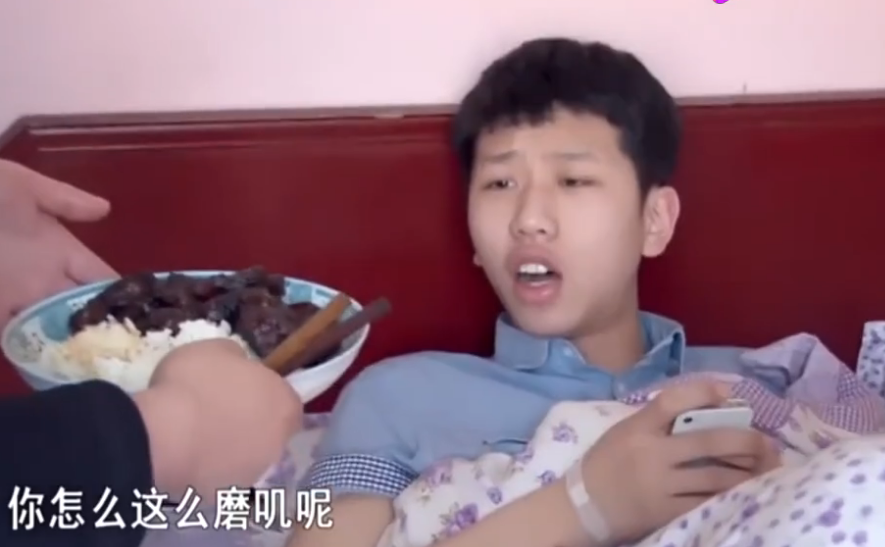 回顾变形计主角对比:真香男孩当上老板,高占喜考上211成国防生