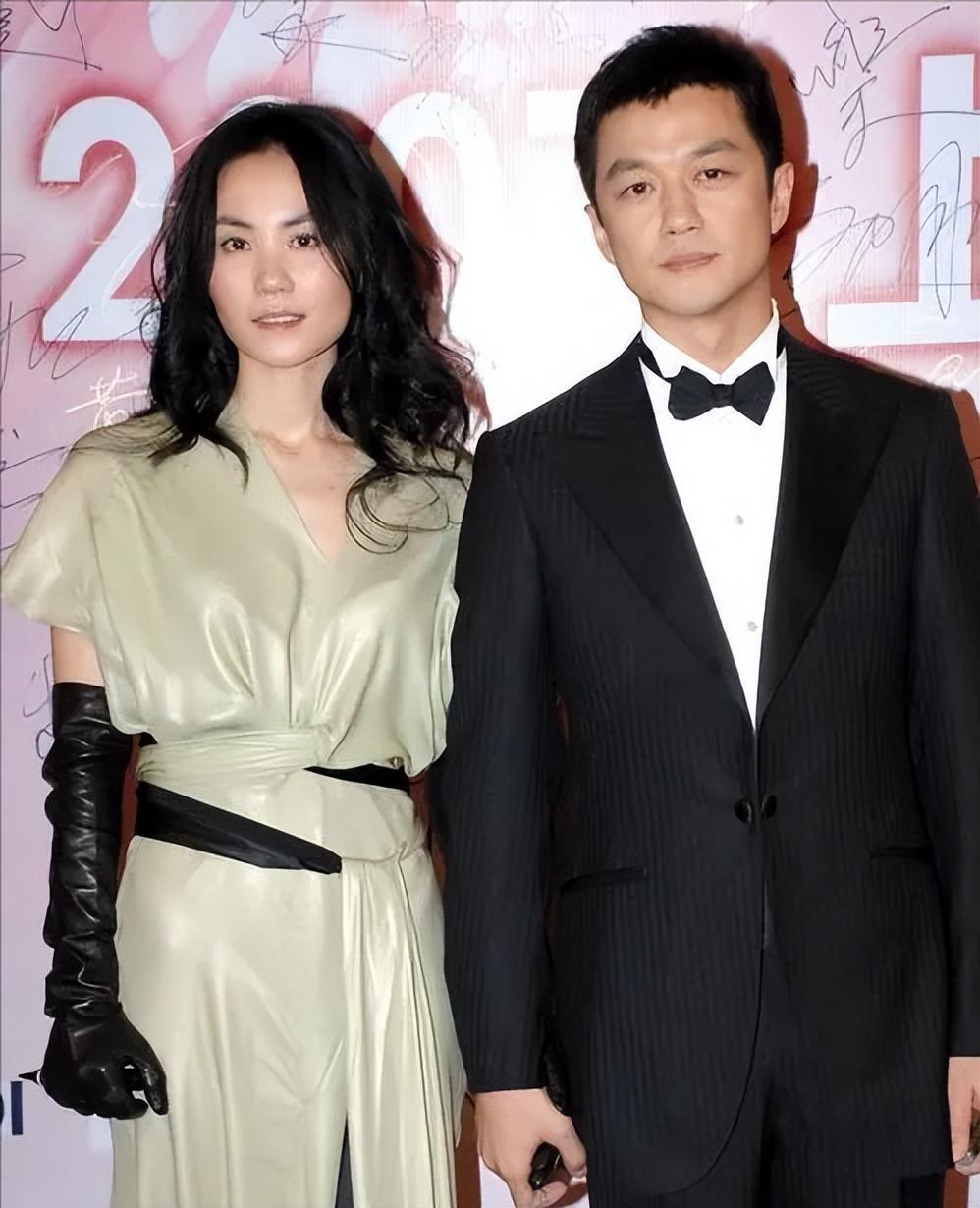 小结巴周迅的生猛情史爱过9个男人伤她最深的并非李亚鹏