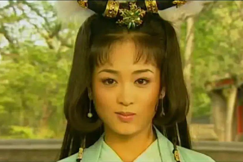 回顾演员涓子当红时嫁圈外丈夫婚后连生两子如今怎样了