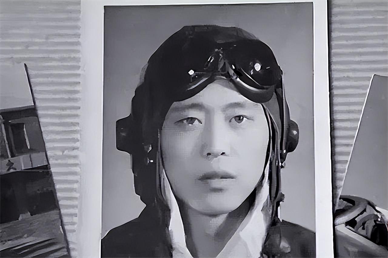 主义精神影响,长大后如愿以偿参军入伍,成为了中国空军的一名飞行员