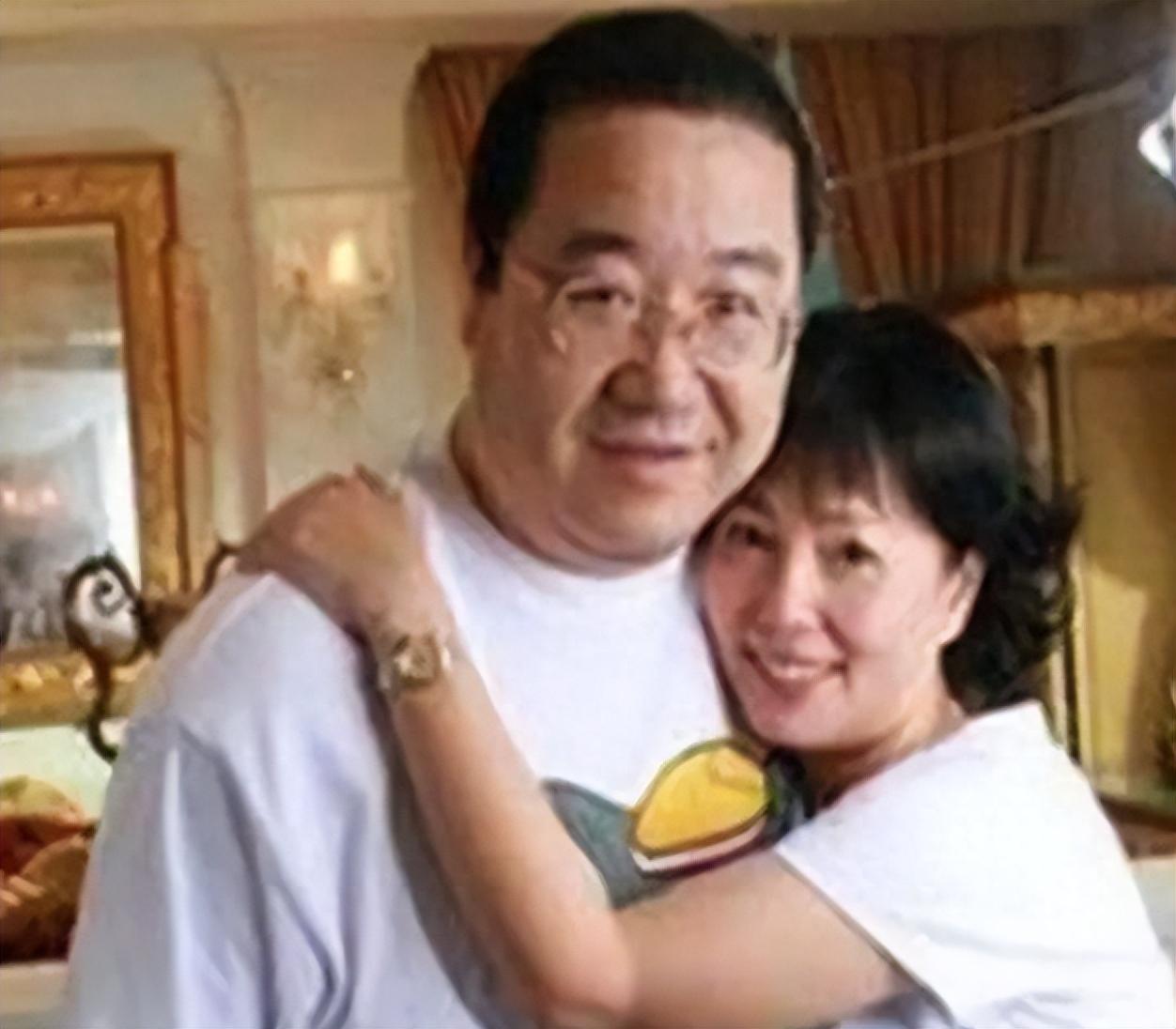 同是英达的骨肉宋丹丹和梁欢的儿子却活成了完全相反的样子