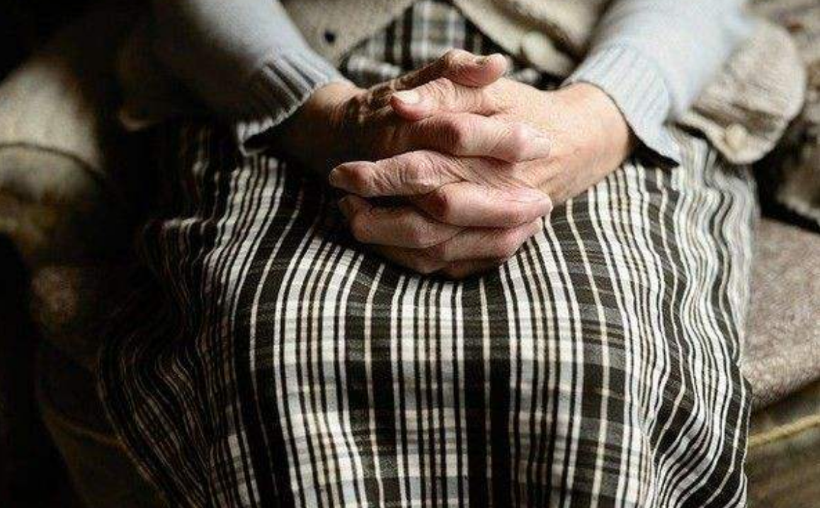 2004年华人厨子继承英国富婆亿万遗产亲属怒告法庭结局如何