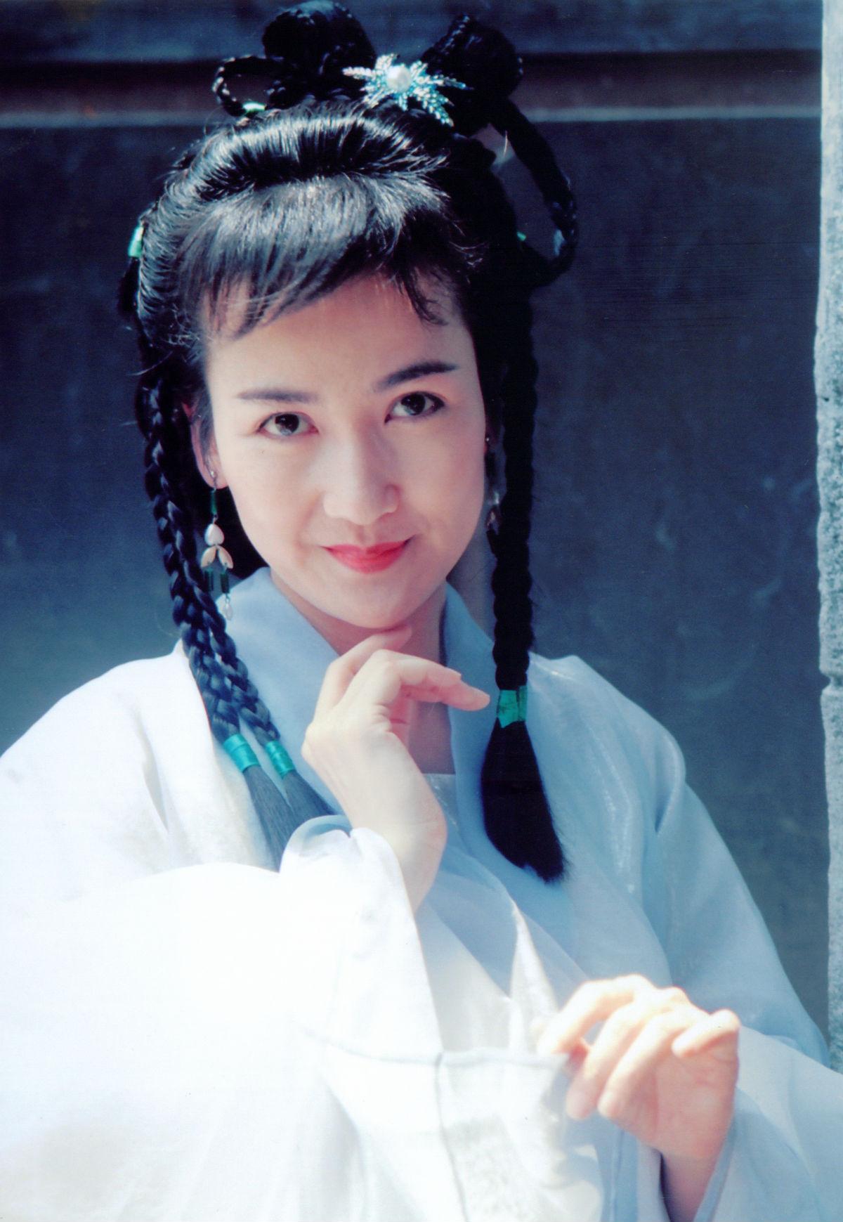 新白娘子传奇10位演员现状小青终身不孕法海和宝山已辞世