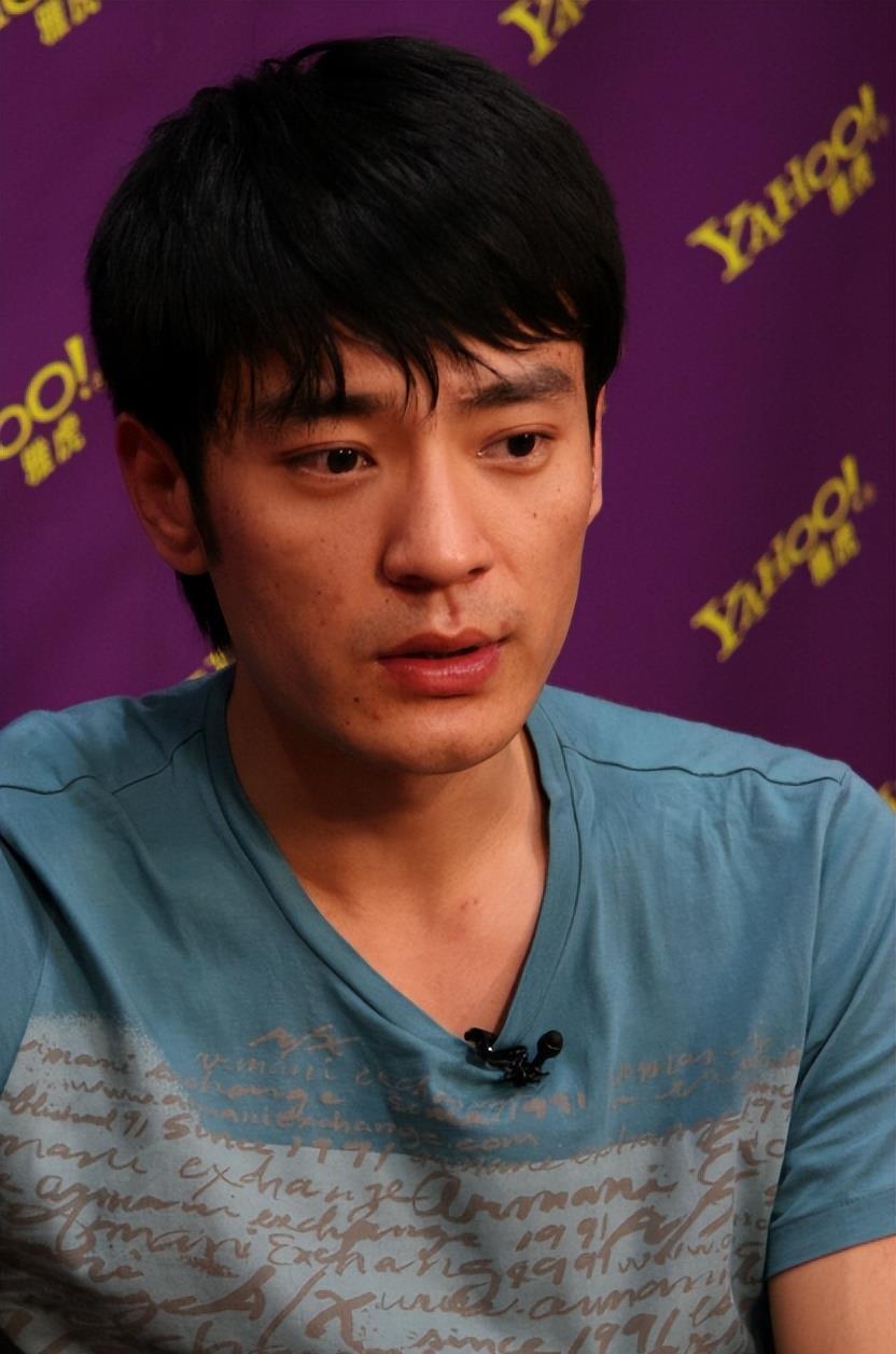 郝蕾爱情婚姻都有泪独自带双胞胎儿子生活离婚后和父亲和解