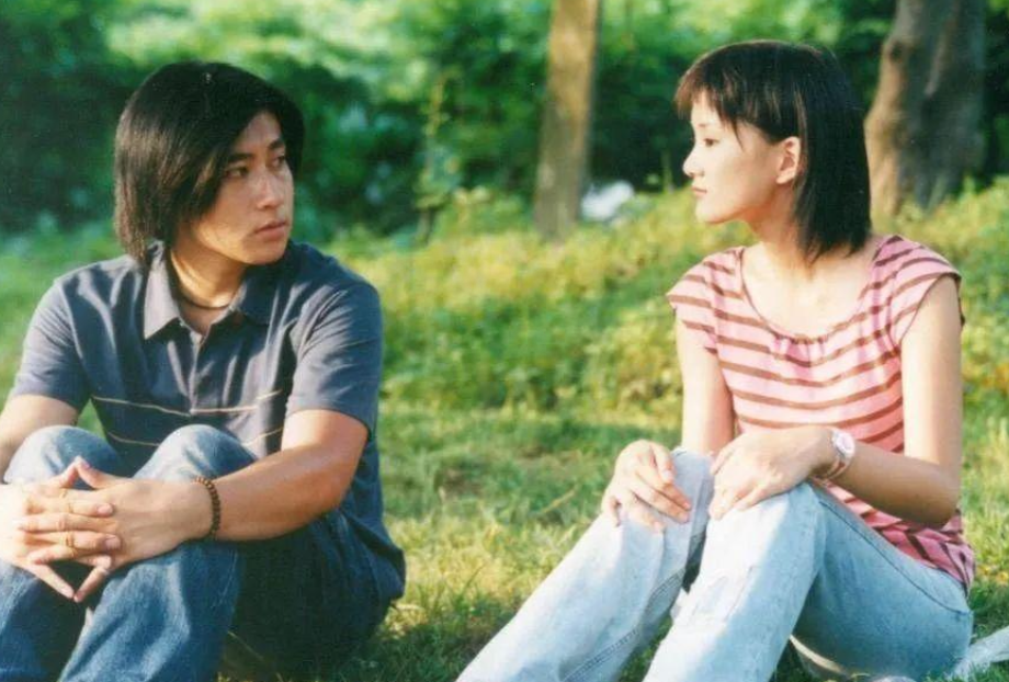 沦落成柜姐曾经红极一时的兔子精楼安琪如今怎样了