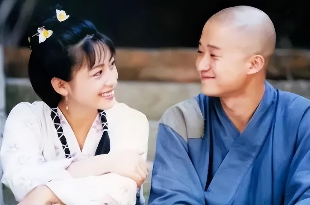 回顾三届军艺校草胖若两人校花依旧美丽还有1位是大满贯视后