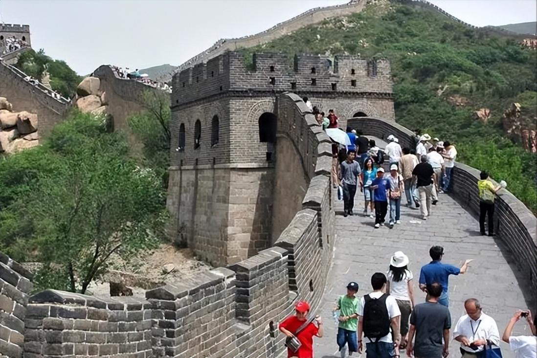 中国长城到底有没有用?美国专家说出7个字:长城害惨了