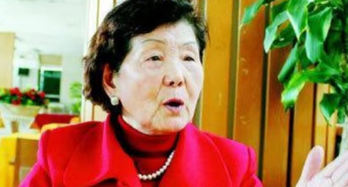 回顾浙江富姐判死缓入狱后丈夫跑路女儿自杀获释后再成富豪