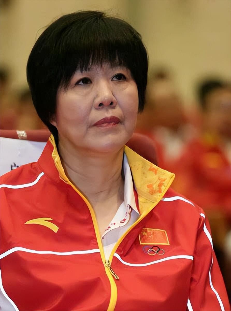 生活中的郎平年逾五旬找到真爱再婚让她成幸福小女人