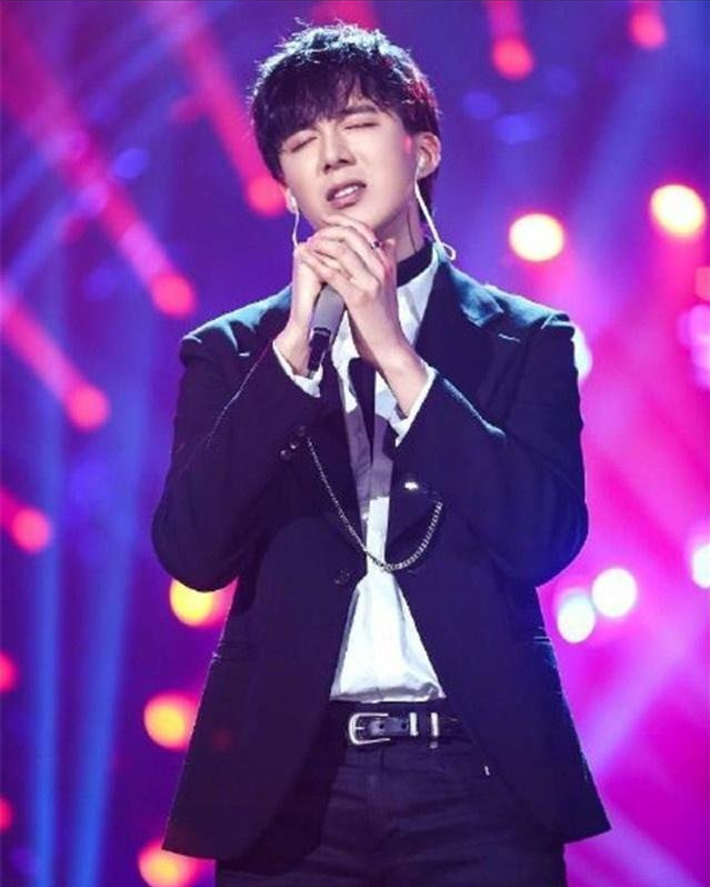 3,最反差:刘宇宁(短视频网红歌手)