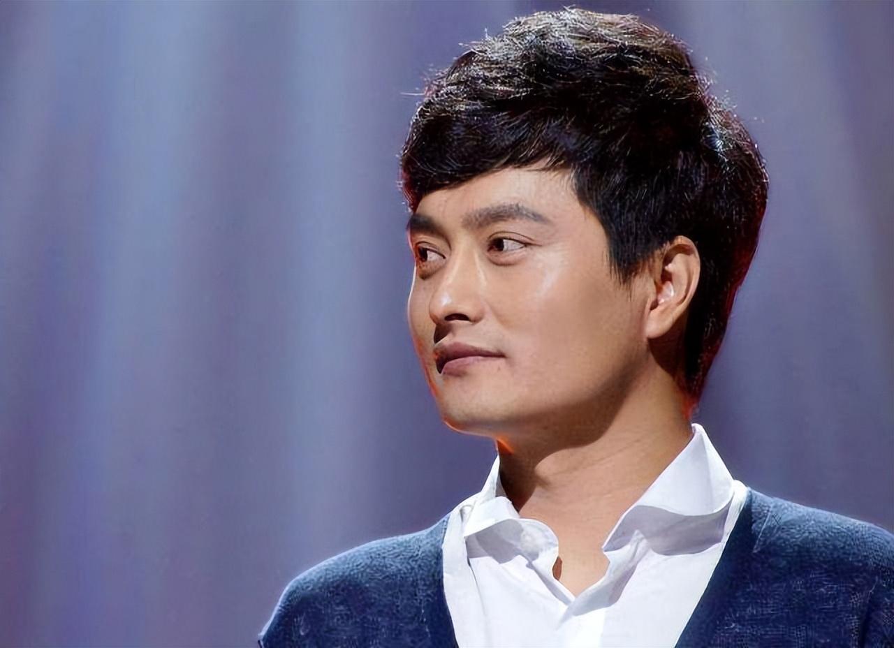 2017年,云飞和郭津彤携手步入了婚姻的殿堂.