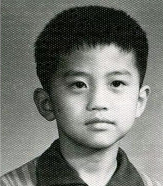 回顾邓超姐姐掏空积蓄供他读书成名后回报姐姐2套房