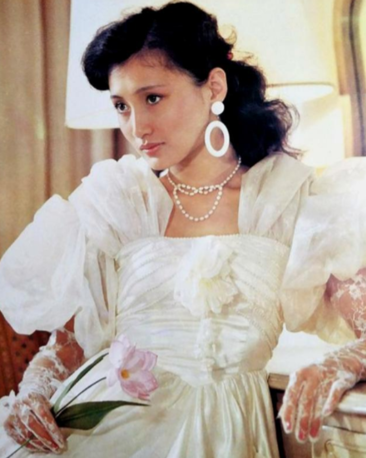 回顾林芳兵靠杨贵妃走红因太美遭人算计退圈与丈夫恩爱30年