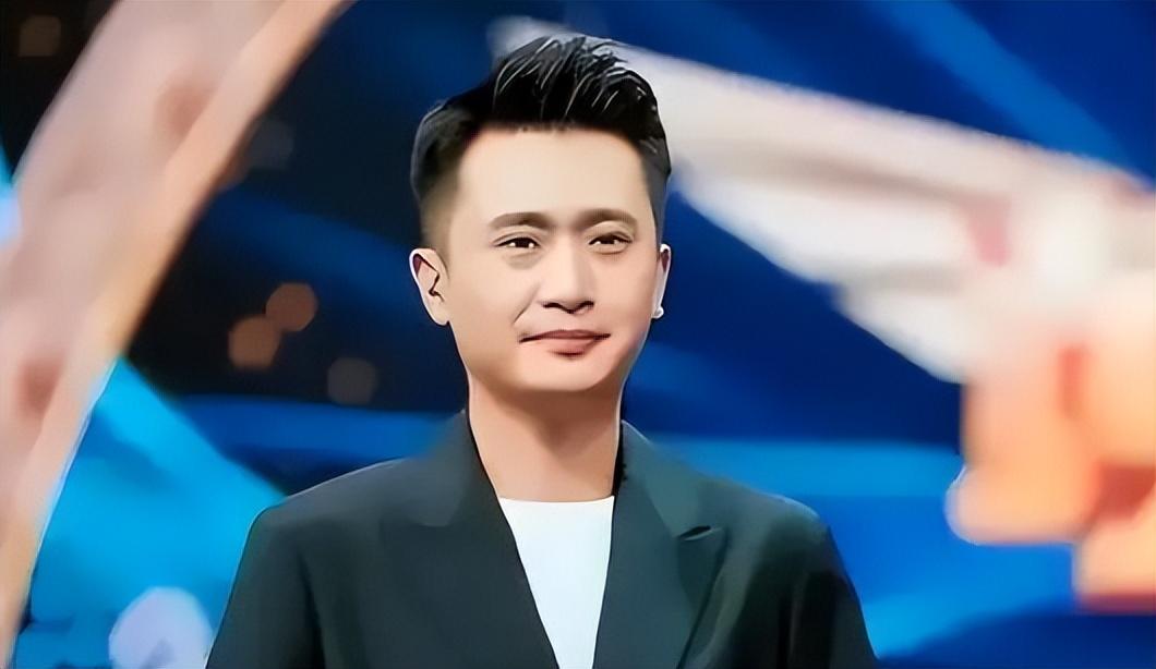 回顾这一次从未主持过央视春晚的杨帆让世界刮目相看