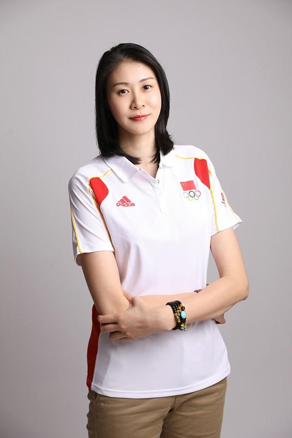 回顾排球女神赵蕊蕊退役后当作家42岁仍单身