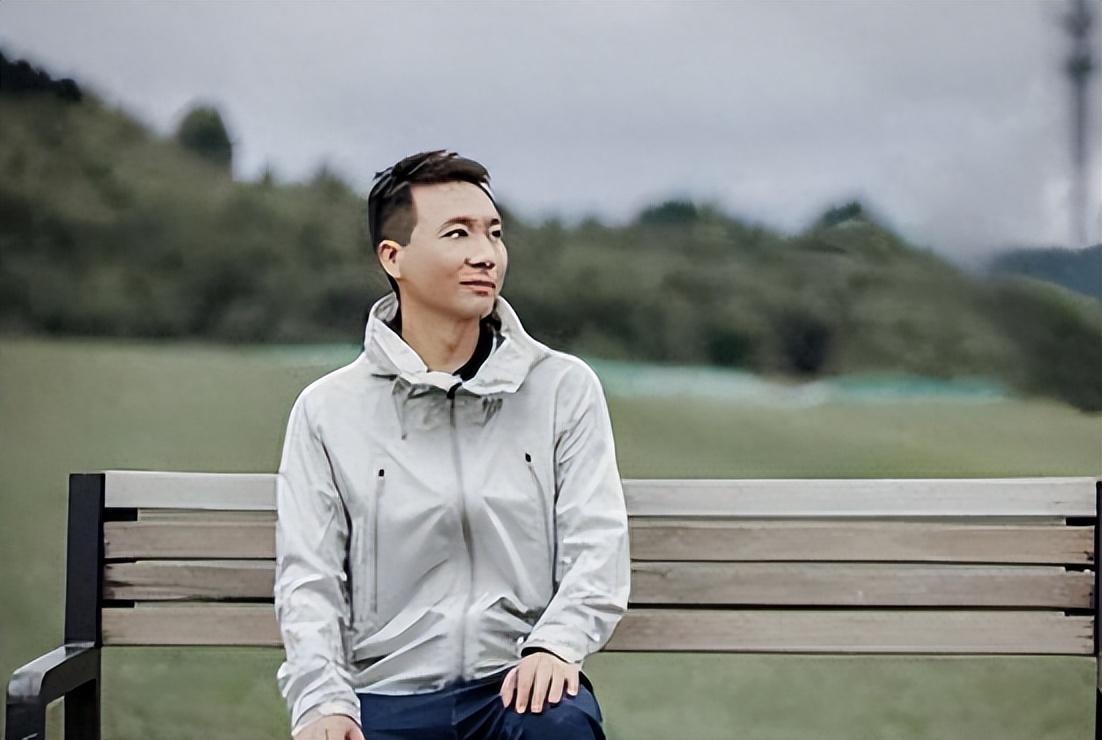 于是,康辉身边的人,便纷纷建议康辉报考清华北大,毕竟这是国内的最高