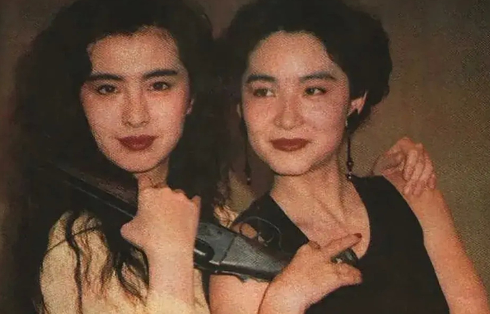回顾林青霞算不算80年代第一美女看她和巩俐的合照就有答案了
