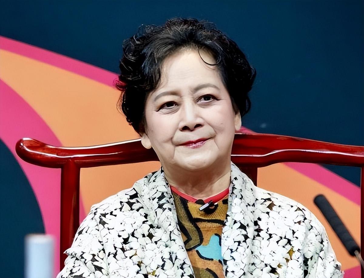 回顾原来80岁的观音菩萨左大玢已经走上了另一条道路