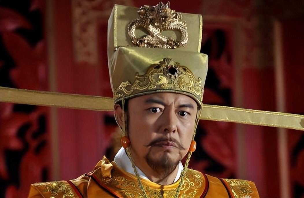 皇帝专业户张铁林