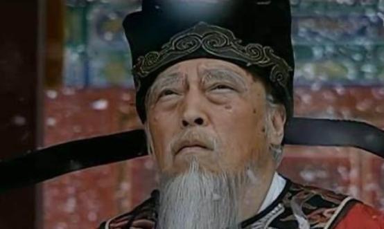 严嵩把持明朝政二十年残害无数忠良为何却捧着金饭碗饿死