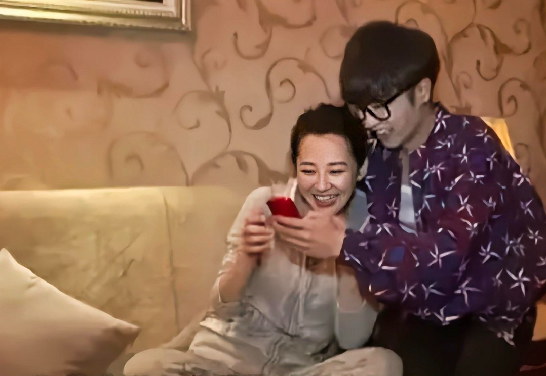 回顾女神许晴才华与颜值兼备越老越迷人今54岁仍单身