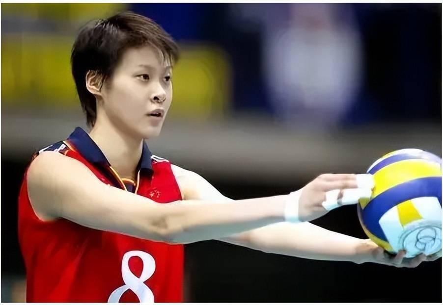 回顾排球女神赵蕊蕊退役后当作家42岁仍单身