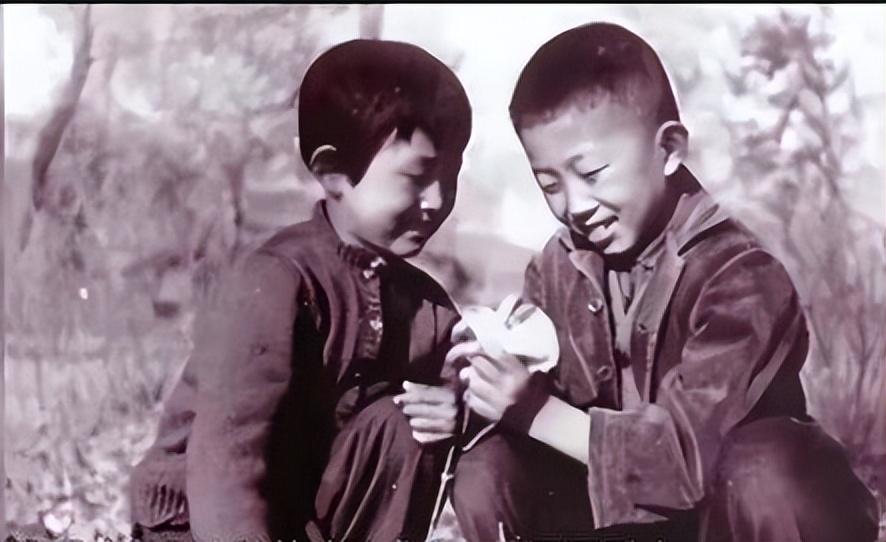 演员巫刚一段失败的婚姻离婚后至今未婚晚年和陈瑾互相照顾