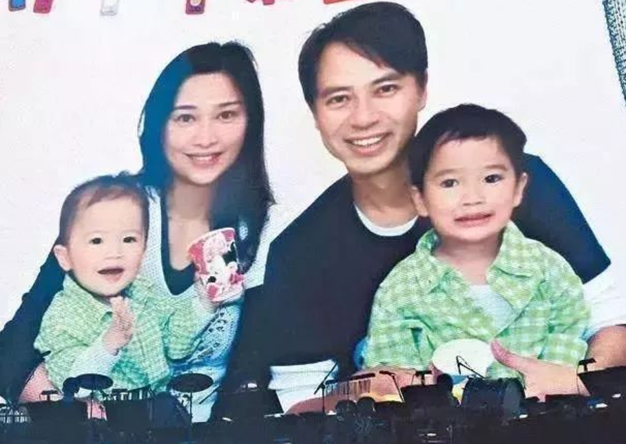 回顾香港6大歌王的孩子陈奕迅女儿有颜值许冠杰儿子患癌暴瘦