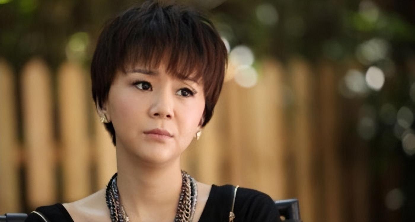 高鑫和王一楠携手相伴二十余年,两人始终保持零绯闻的记录,深厚的感情