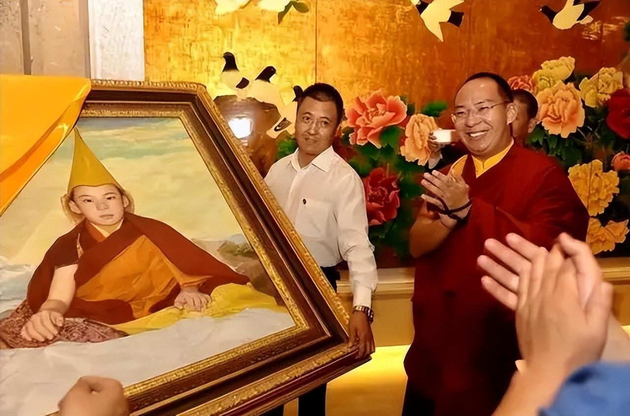 回顾十一世班禅鲜活的另一面追赶时事热点热衷慈善