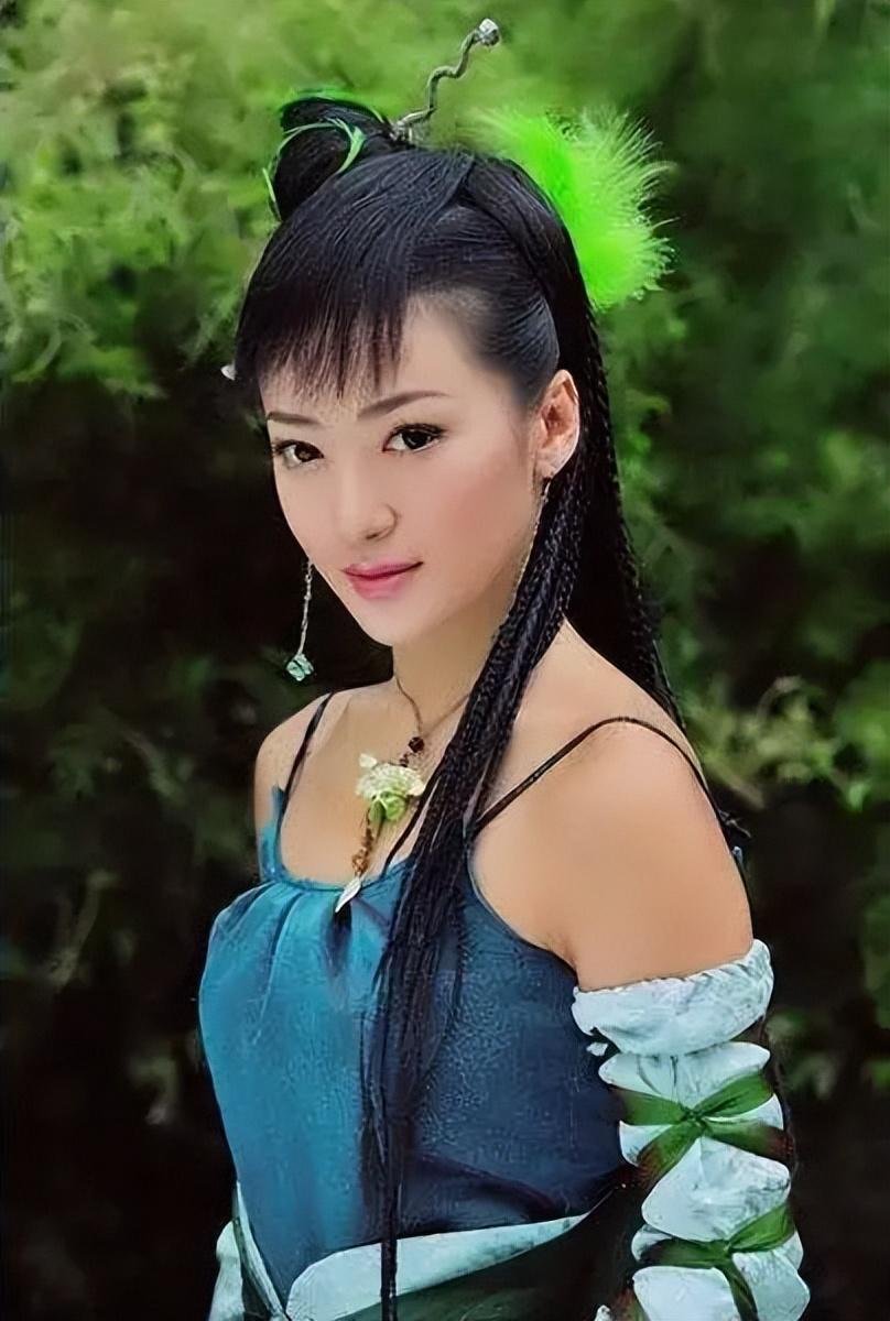 回顾以前古装造型好大胆小时候光顾看美人竟没发现有哪不对劲