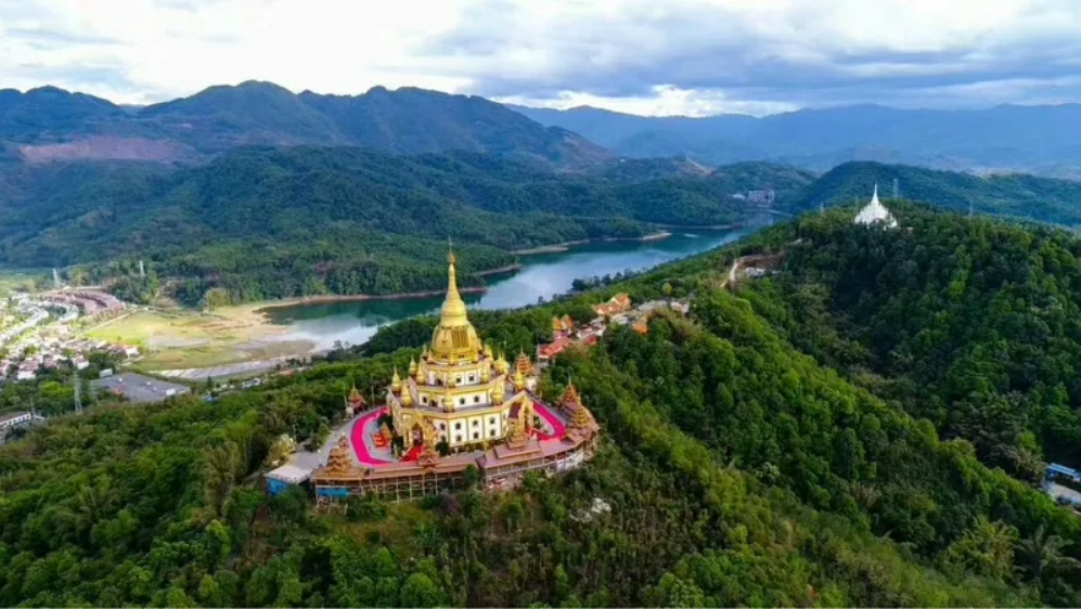 2017年12人驾豪车前往云南旅游引起警方怀疑多人被判死刑