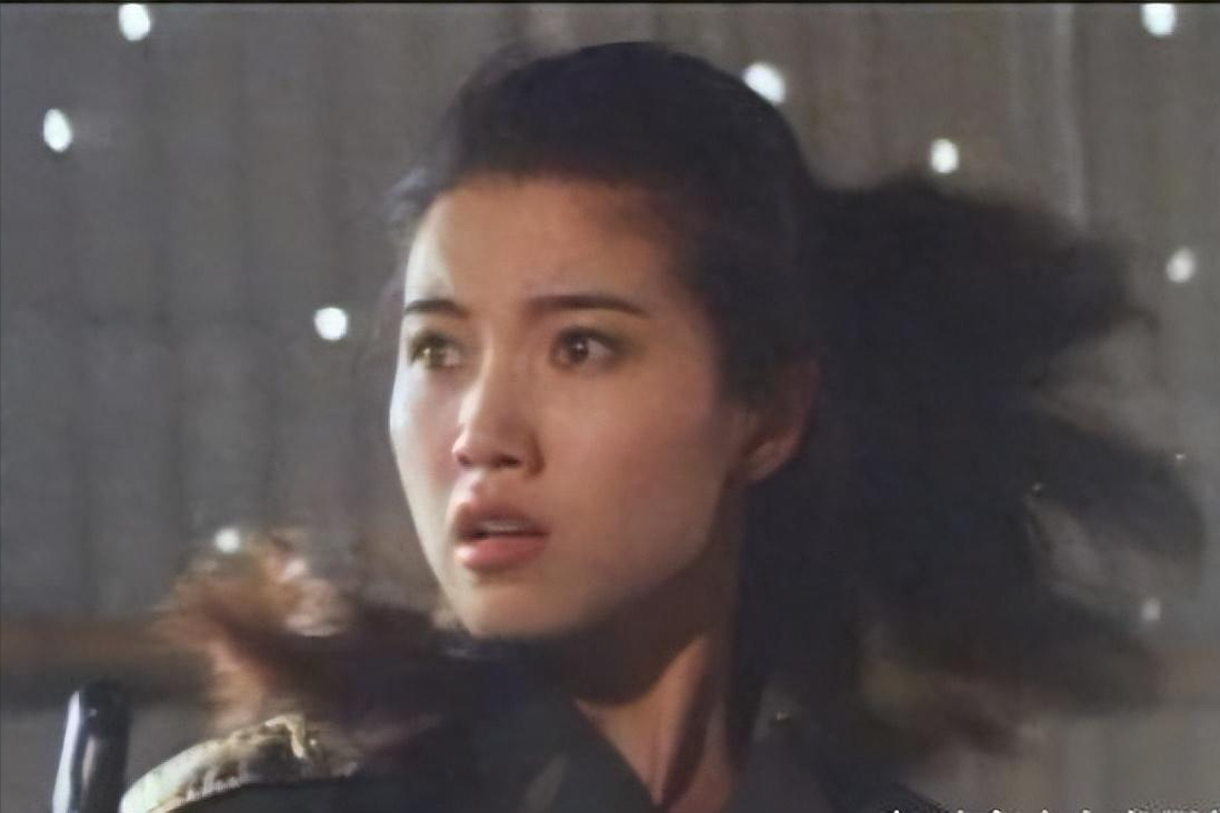 却是个实力派,在剧组工作人员的赞扬中颜丙燕对演戏产生了浓厚的兴趣