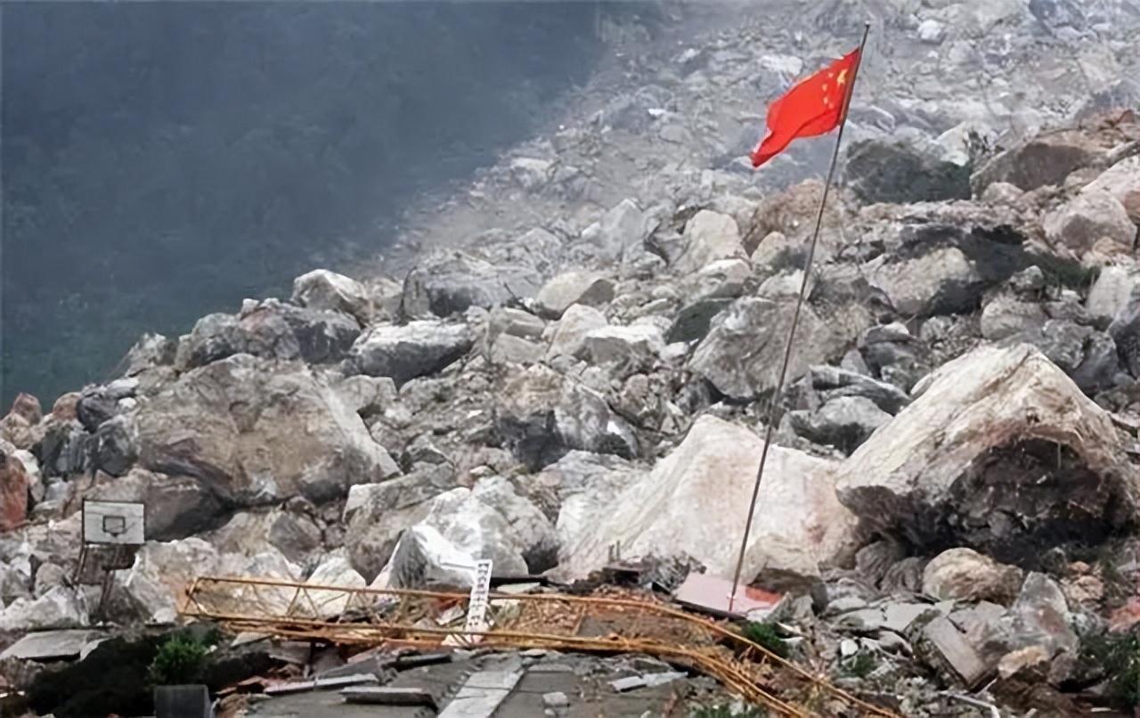 2008年汶川地震四川男孩救下以色列女孩女孩苦寻13年得偿所愿