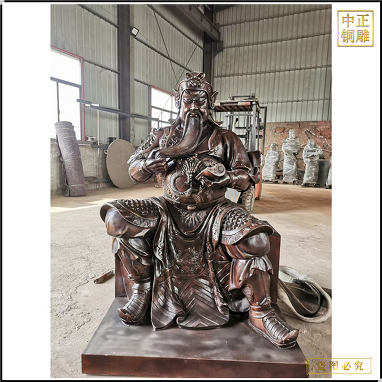 纯铜关公铜像 纯铜彩绘捋须关公像 戳刀关公铜像铸造厂 关公以多种