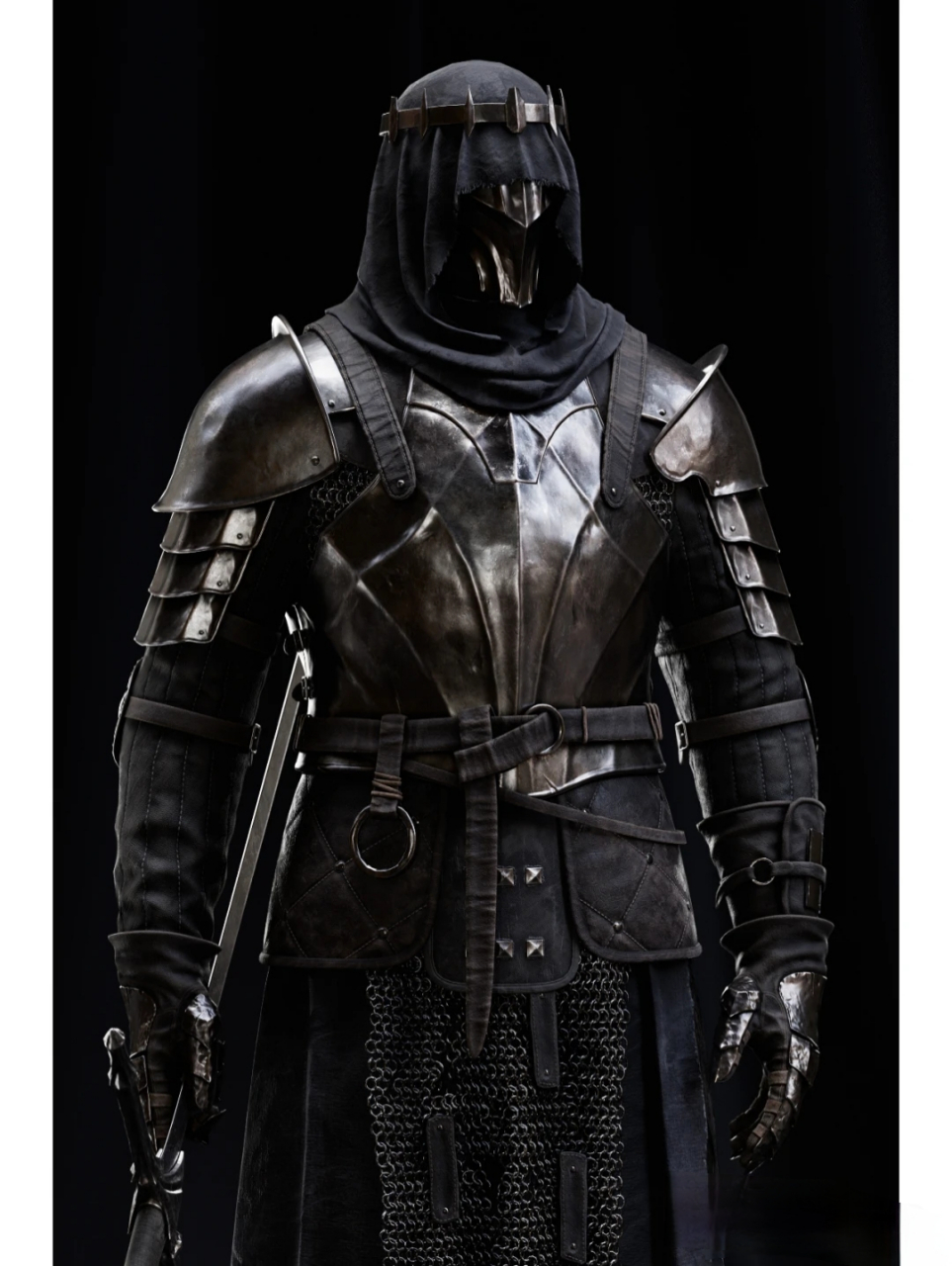 夜色之中,一位身着黑色铠甲的战士静静地站立.