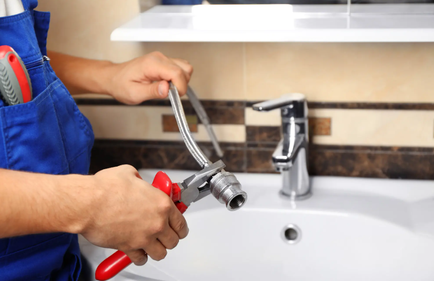 池州市贵池区专业水电,灯具安装维修,水管漏水补漏一般怎么收费