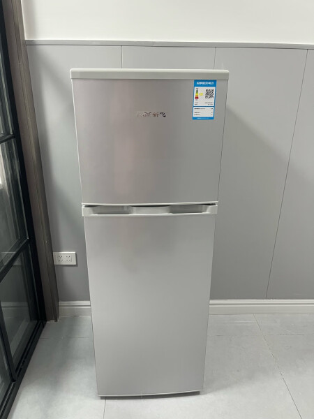 新飞冰箱怎么样?静音设计,独立果蔬空间,食材更安心