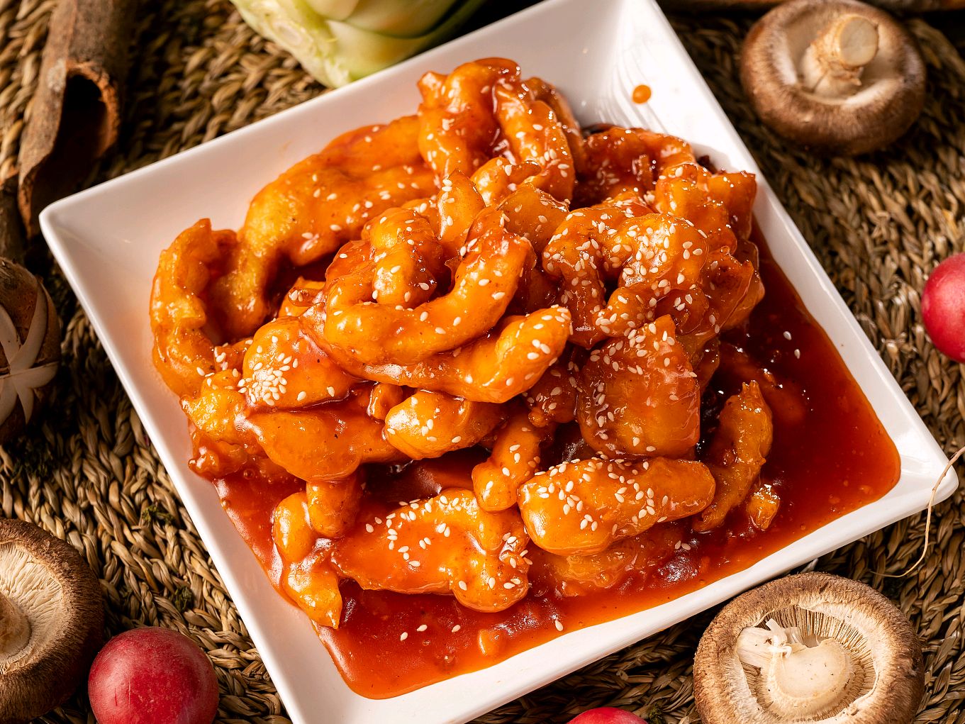 鲜嫩多汁,酸甜诱人!糖醋里脊让你爱上中华美食