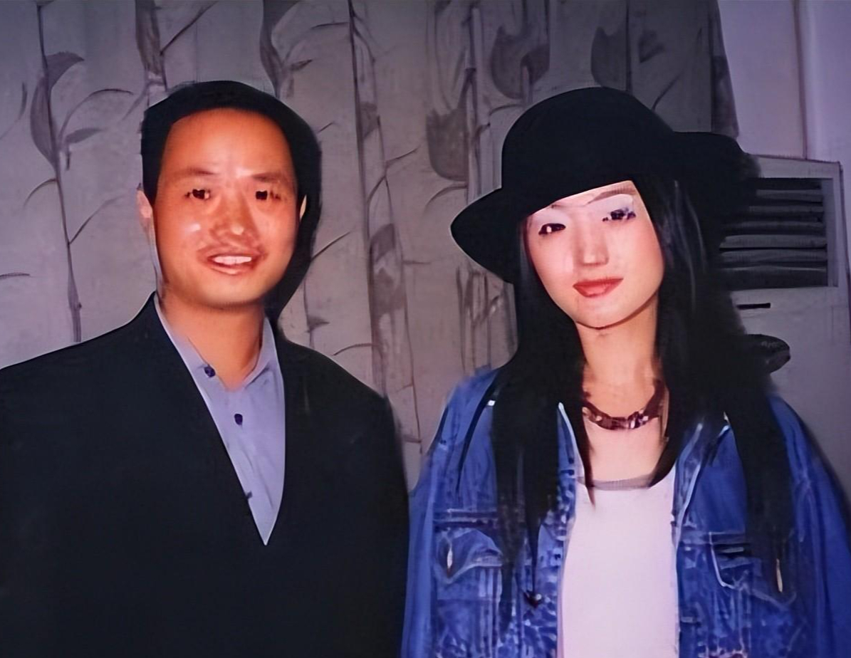 杨钰莹前任赖文峰近况大揭秘娶小23岁年轻娇妻颜值惊艳众人